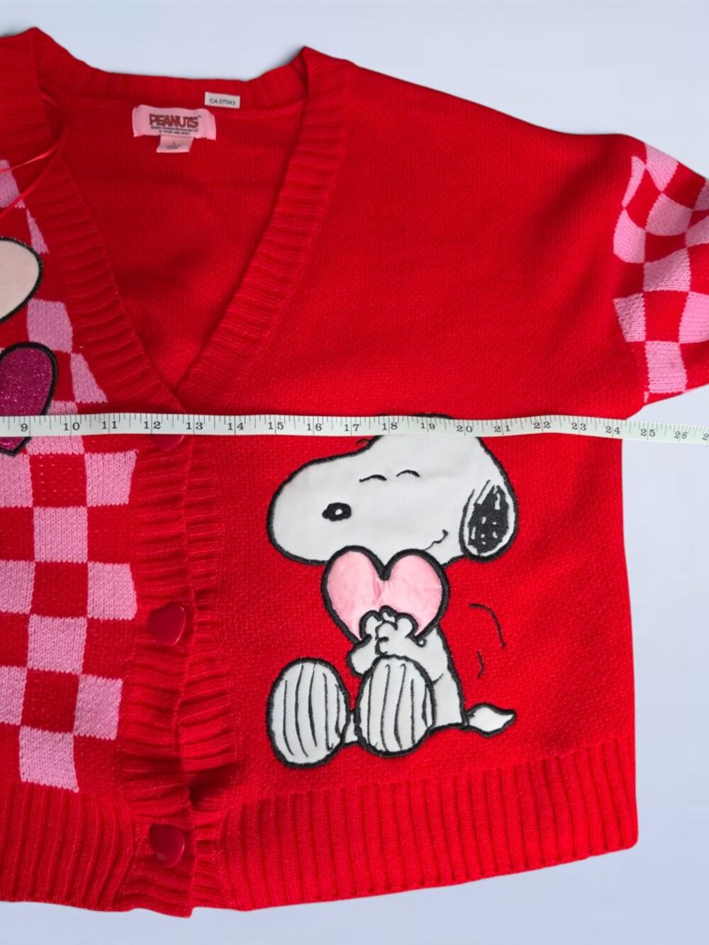 Snoopy Peanuts Valentines Day Red Checker Heart Knit Button Cardigan - Large - Picture 6 of 7